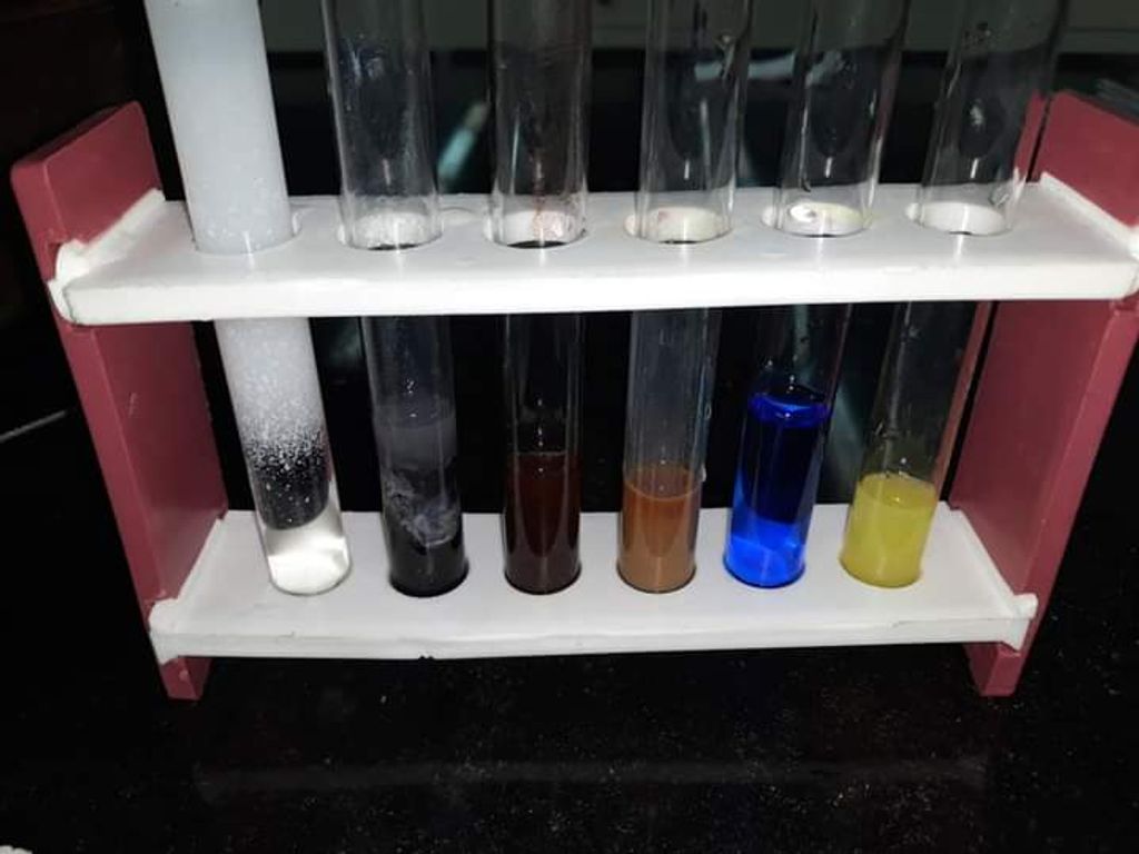 क़ुर्स अल्कली का उपयोग हिंदी में