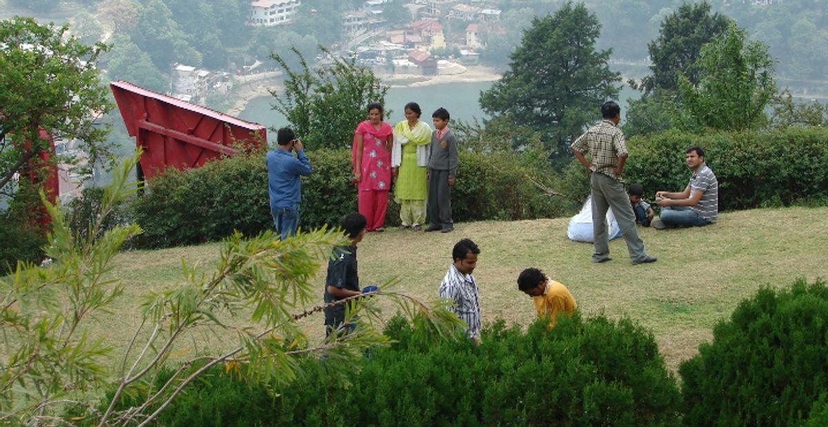 स्वर्ण मधु के फायदे: सेहत और सौंदर्य में वृद्धि