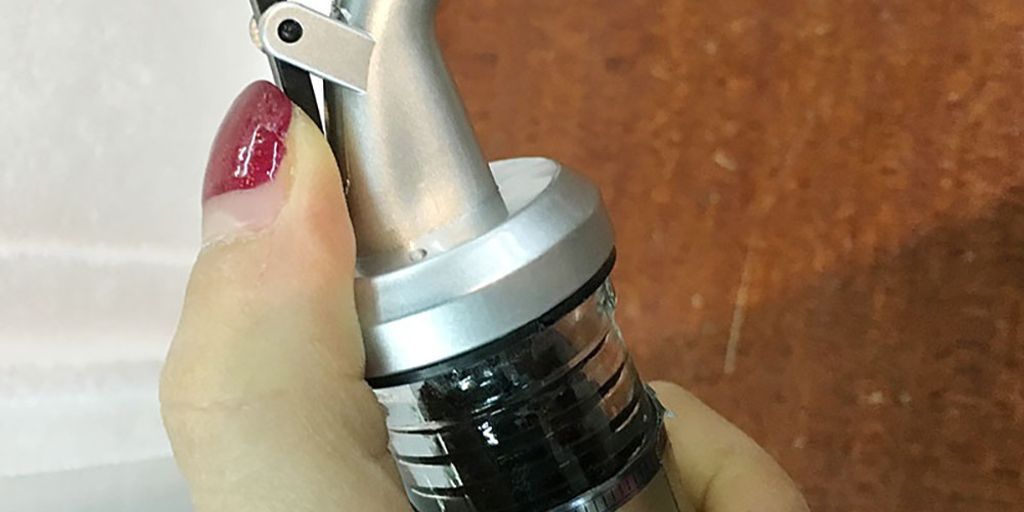 सांडे का तेल कहां मिलेगा: खरीदने के स्थान और फायदे 1 sanda oil bottle